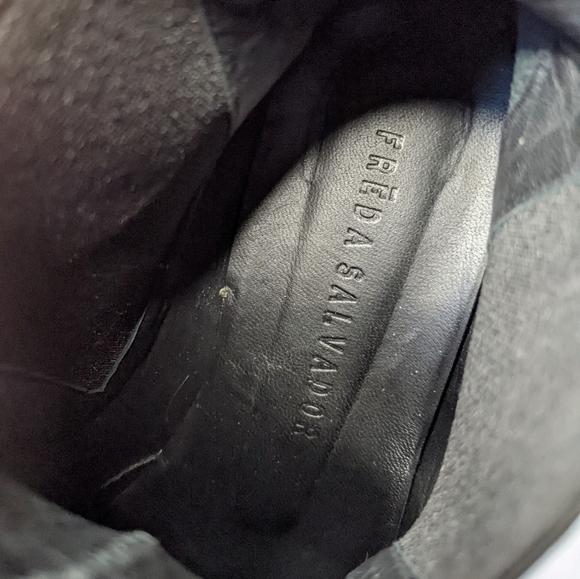 Freda Salvador Snake-Printed Skin Italian Leather Chelsea Boots Bootie Size 7 - Picture 14 of 14